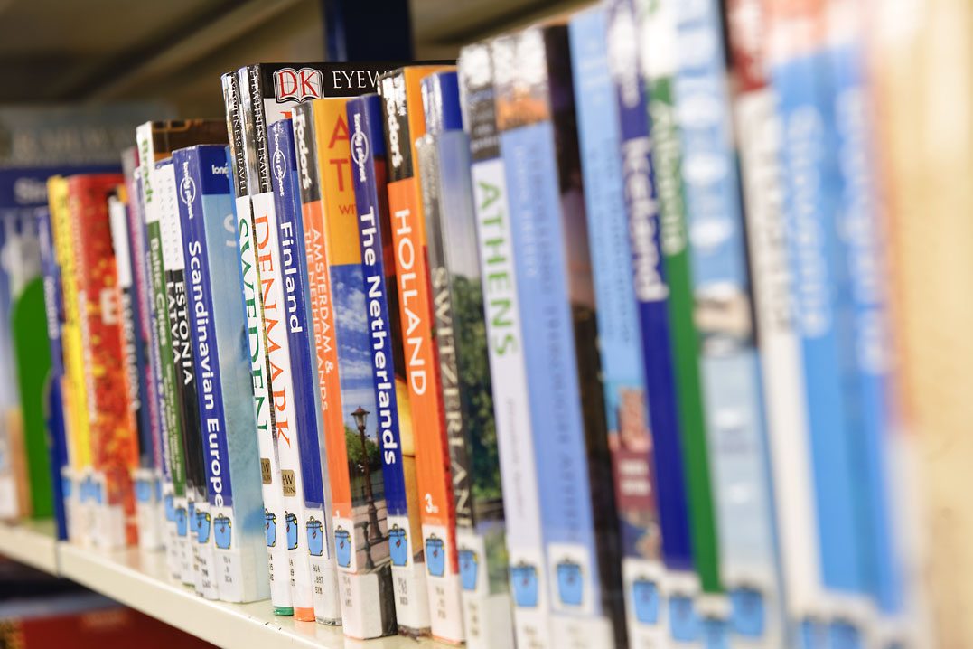 Have printed travel guidebooks come to an end?